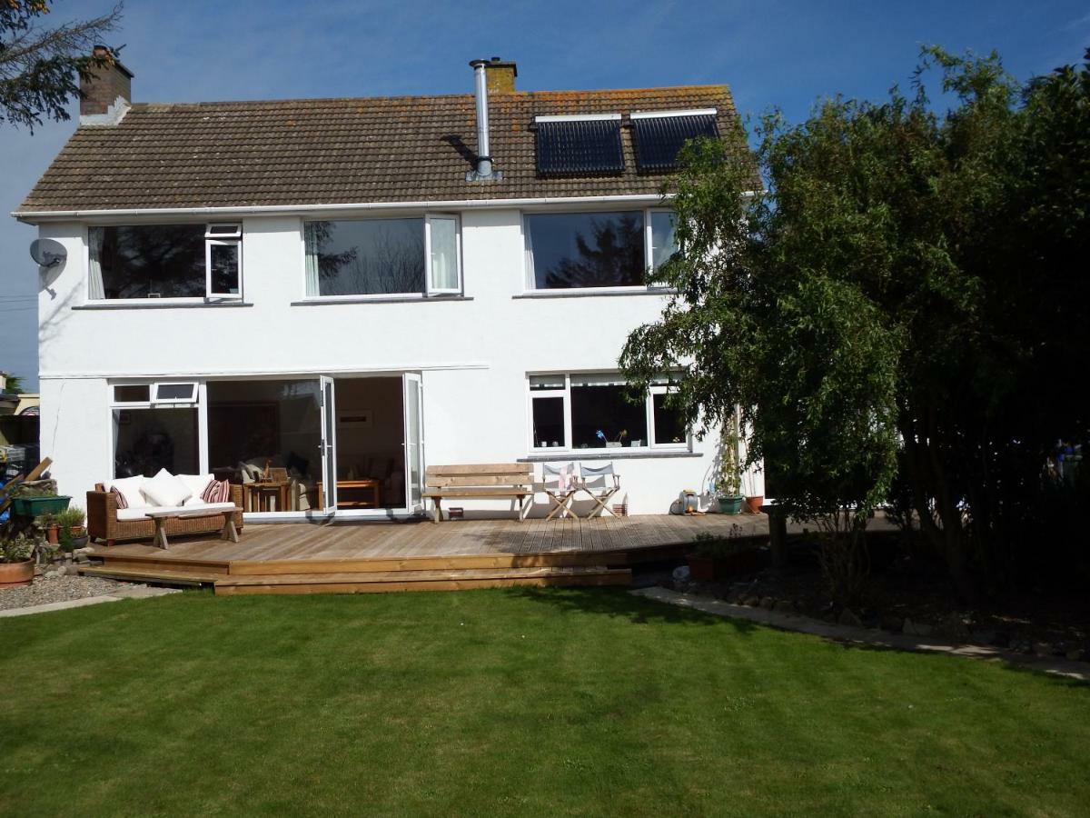 Ty Helyg Bed and Breakfast St. Davids  Exteriör bild